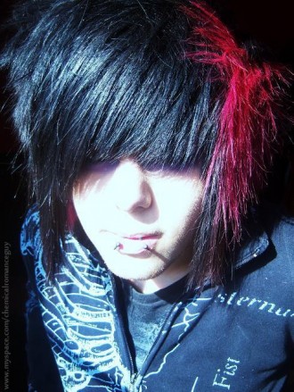 scene-boy-hair-330x439.jpg